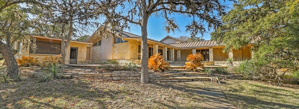 107 Reed Rd, Boerne, TX à vendre - Photo du bâtiment - Image 2 de 13