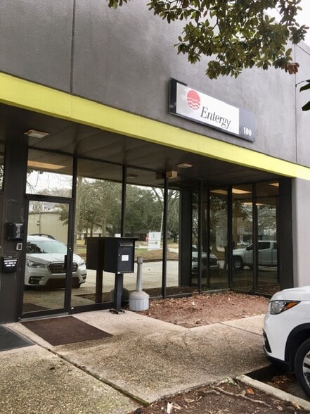 100-118 Alpha Drive, Destrehan, Ln, Destrehan, LA for lease - Building Photo - Image 2 of 2