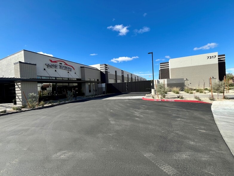 7317 E Helm Dr, Scottsdale, AZ for sale - Building Photo - Image 3 of 7