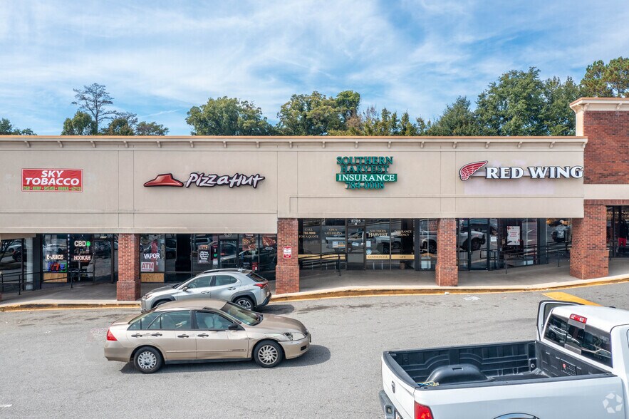 3755 Bloomfield Rd, Macon-Bibb, GA à louer - Photo du bâtiment - Image 3 de 9