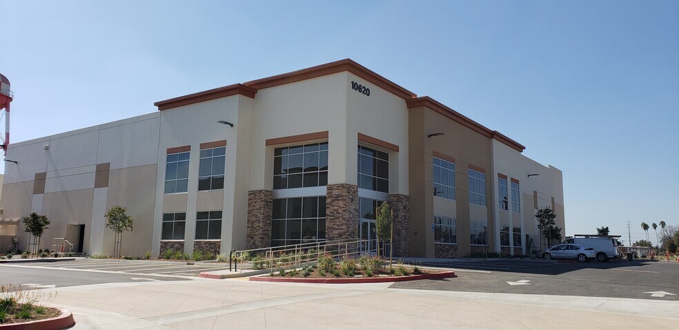 10620 Hickson St, El Monte, CA for lease - Building Photo - Image 3 of 9