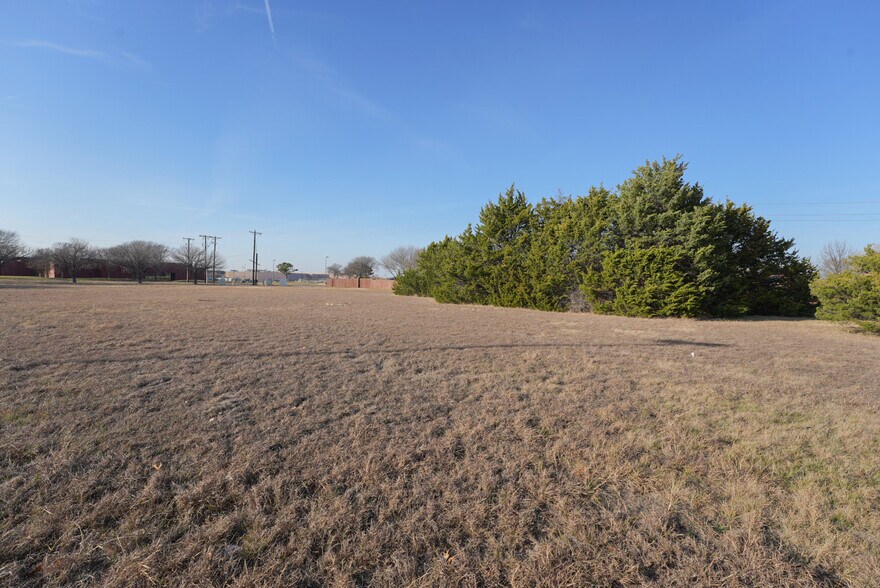517 E Beltline Rd, Cedar Hill, TX à vendre - Photo du bâtiment - Image 3 de 5