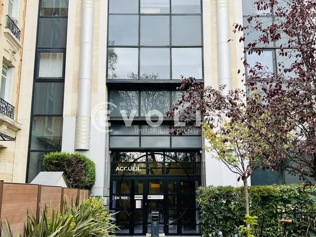 8 Avenue Des Minimes, Vincennes à louer Photo du bâtiment- Image 1 de 8