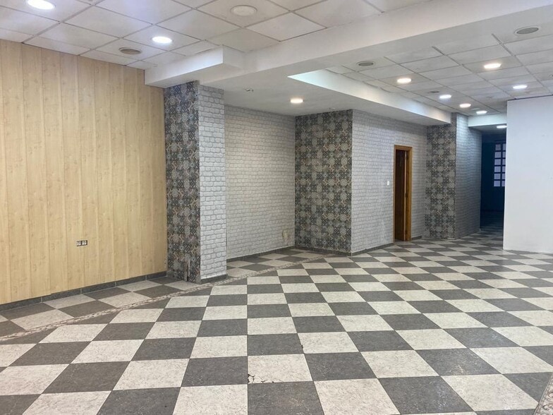 Retail in Cáceres, Cáceres for sale - Building Photo - Image 3 of 10