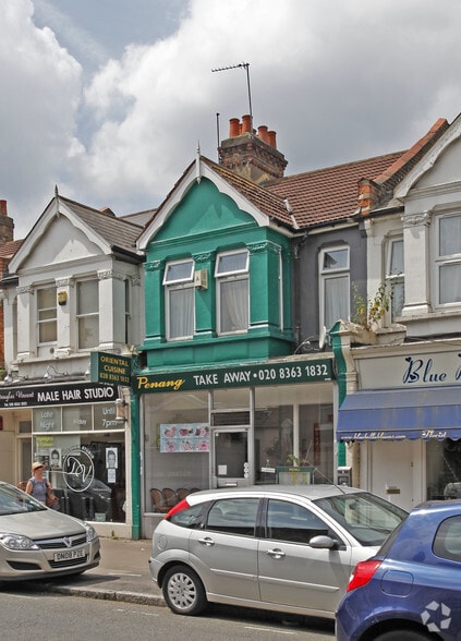 82 Chase Side, Enfield à vendre - Photo du bâtiment - Image 2 de 2