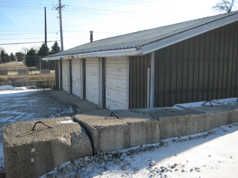 1697 E Wilson St, Batavia, IL à vendre - Photo du bâtiment - Image 2 de 3