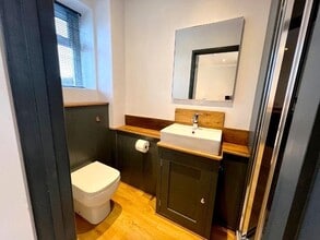 53 Fore St, Bovey Tracey for lease Interior Photo- Image 1 of 4