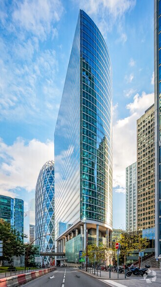 1 Place Des Reflets, Courbevoie à louer - Photo du bâtiment - Image 3 de 55