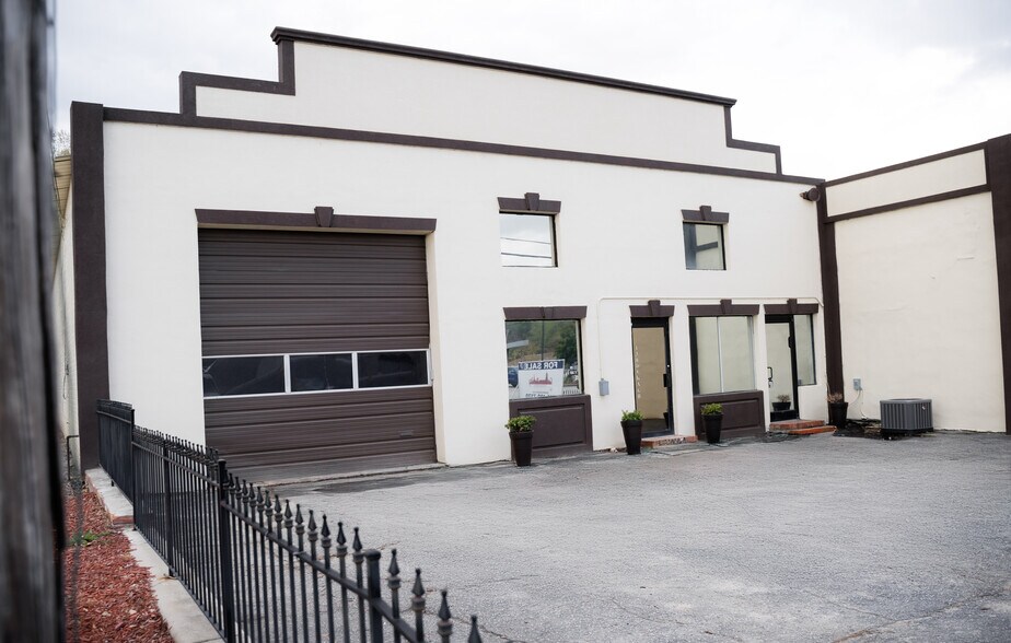 130 E Dekalb St, Camden, SC à vendre - Photo du bâtiment - Image 2 de 29