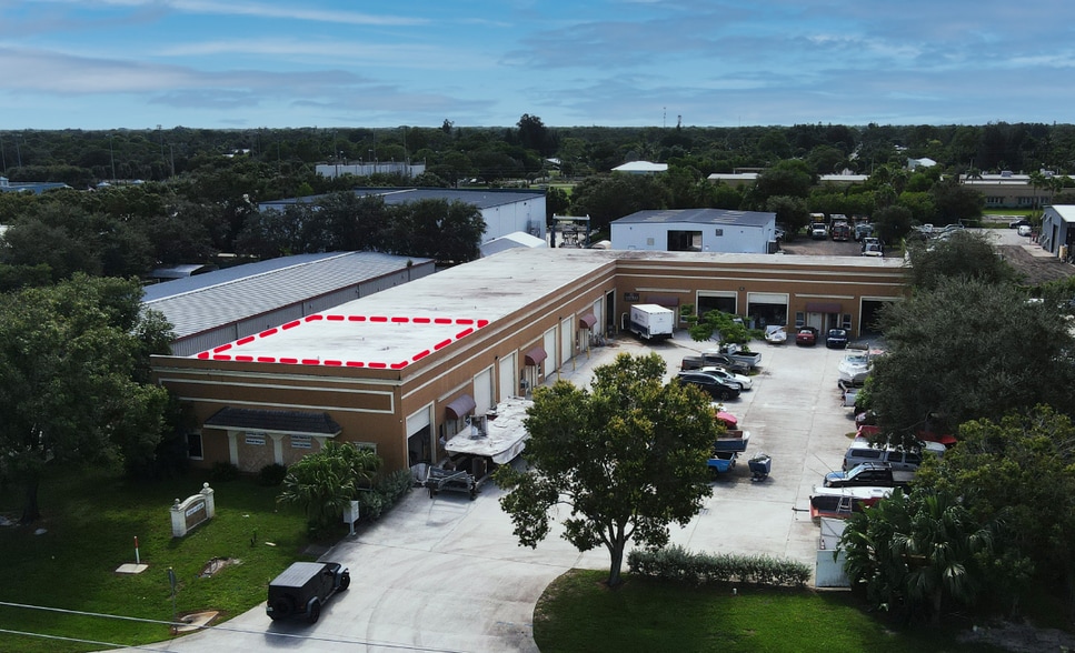 3330-3382 SE Gran Park Way, Stuart, FL for lease - Building Photo - Image 3 of 3