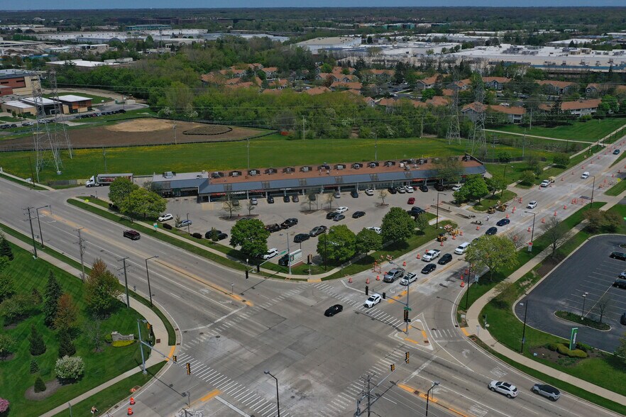 1103-1165 Weiland Rd, Buffalo Grove, IL à louer - Photo du bâtiment - Image 2 de 16