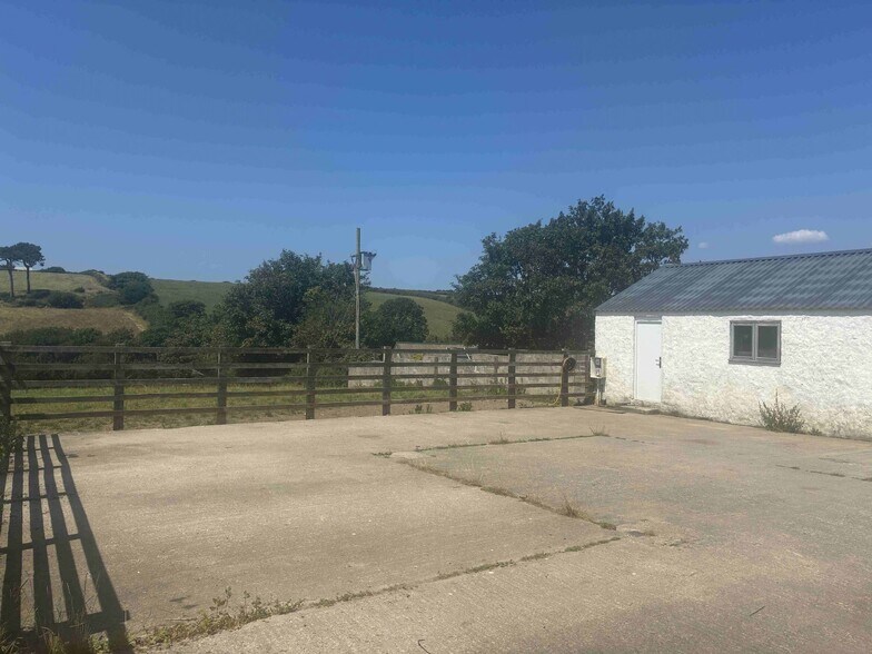 B3288, Truro à louer - Photo du bâtiment - Image 3 de 4
