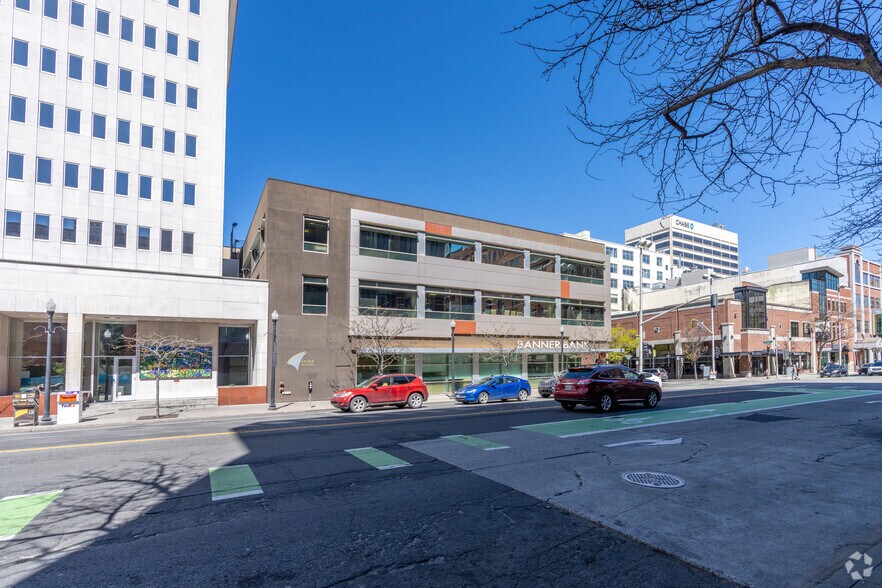 111 N Post St, Spokane, WA à louer - Photo du bâtiment - Image 3 de 4