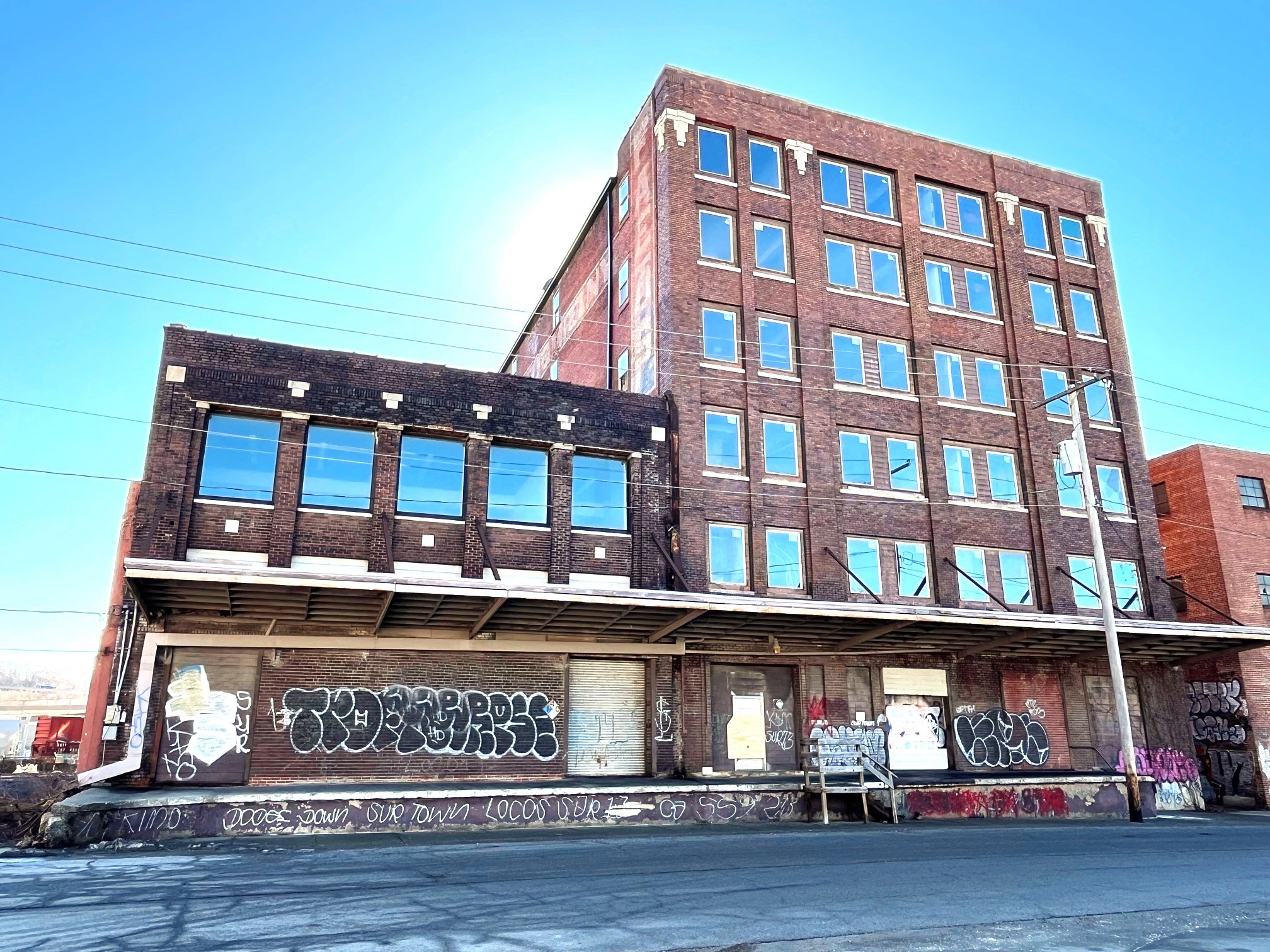1127 W 8th St, Kansas City, MO for lease Primary Photo- Image 1 of 9