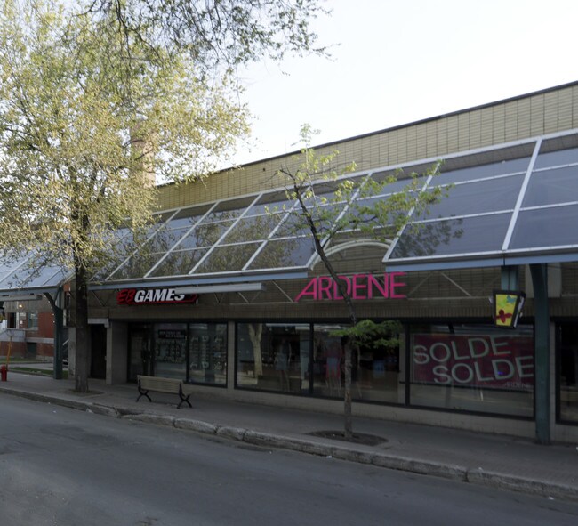 Plus de détails pour 7055-7057 Rue Saint-Hubert, Montréal, QC - Commerce de détail à louer