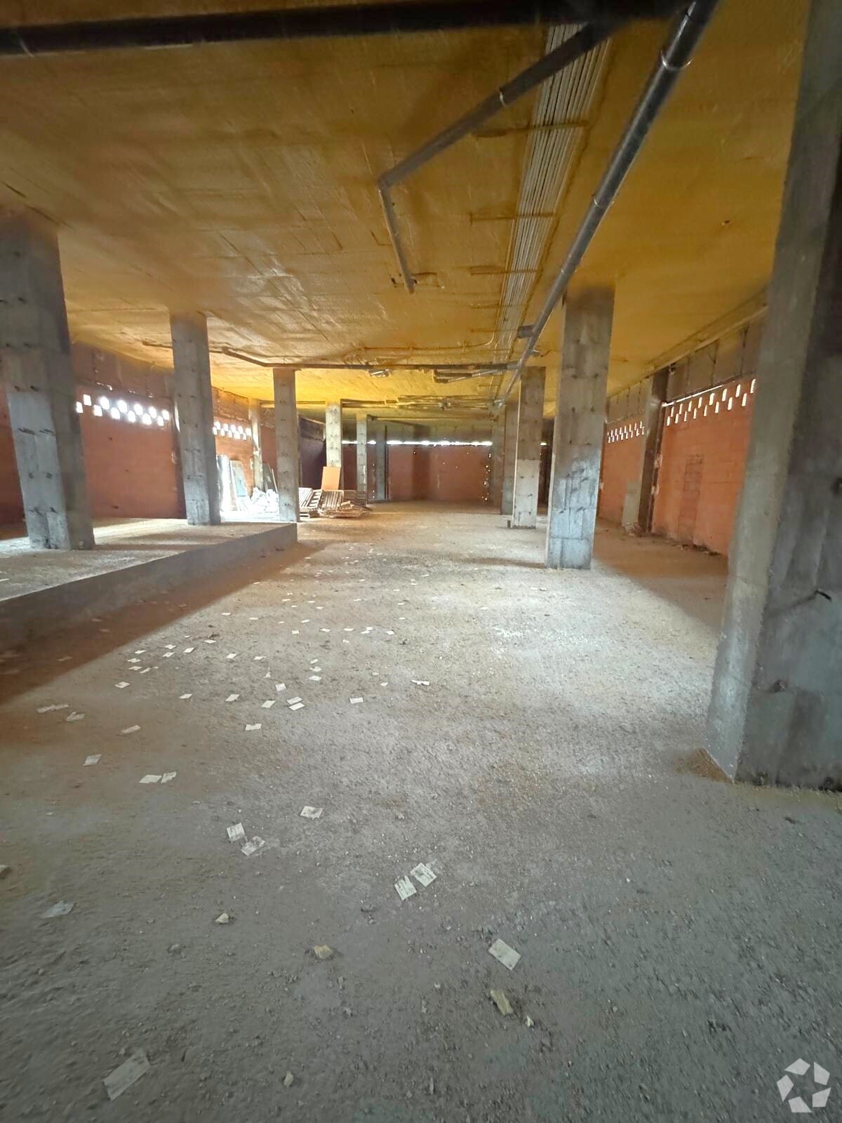 Commerce de détail dans Azuqueca de Henares, Guadalajara à louer Photo intérieure- Image 1 de 1