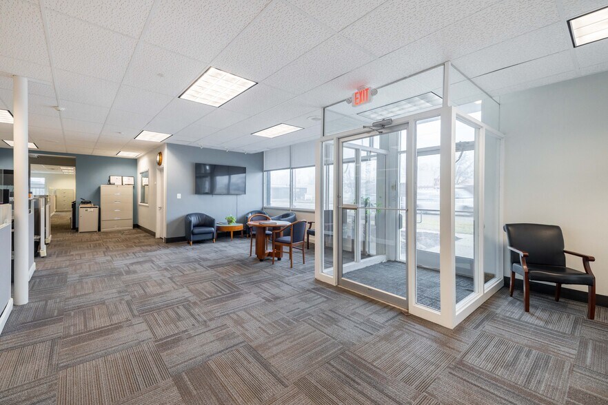 1007-1011 W Huron St, Waterford, MI à vendre - Photo du bâtiment - Image 3 de 8