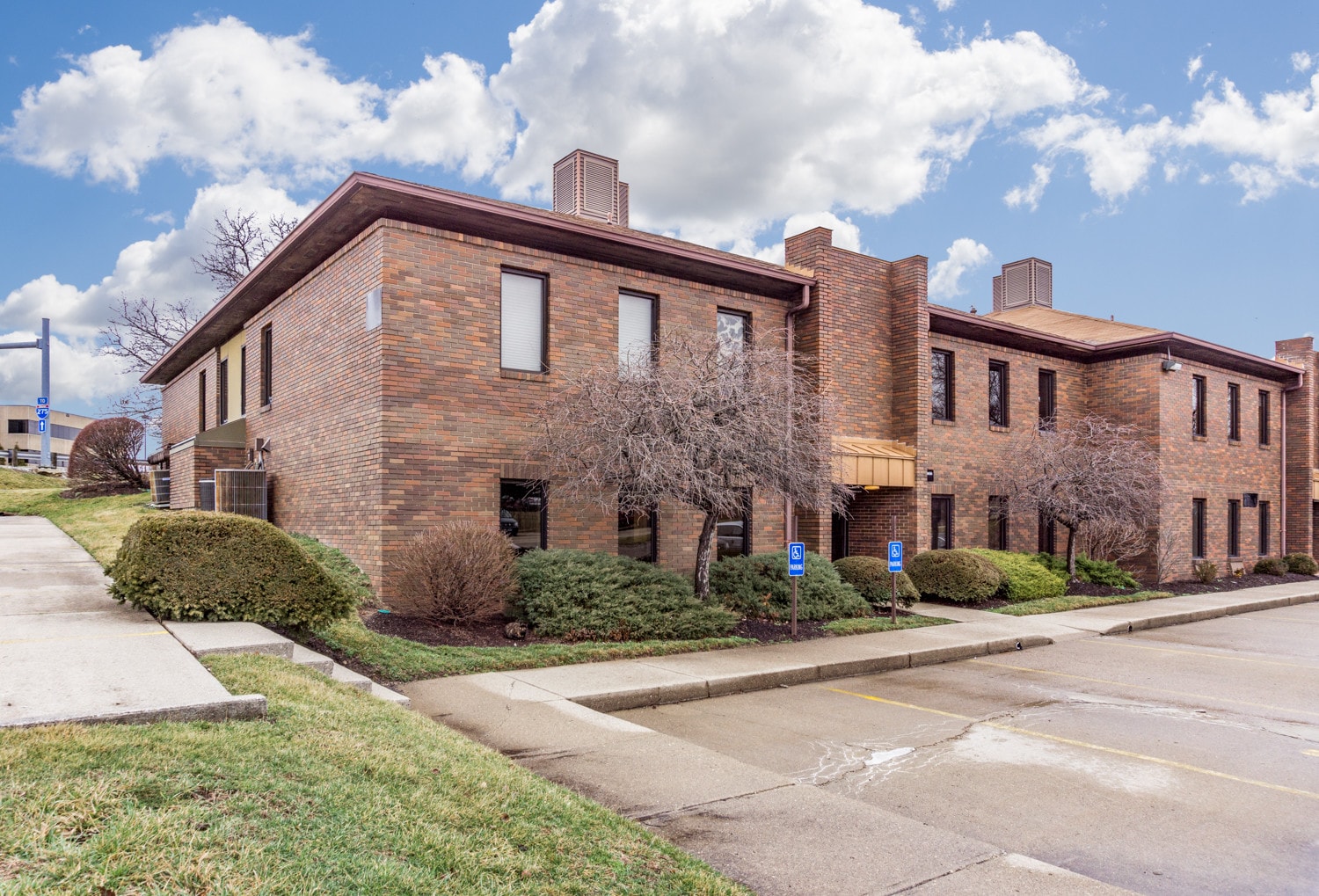 4753-4759 Cornell Rd, Blue Ash, OH for sale Primary Photo- Image 1 of 21
