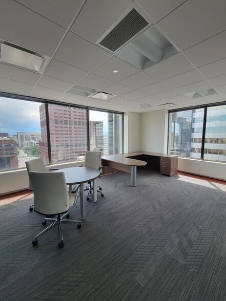 1660 Lincoln St, Denver, CO à louer - Photo intérieure - Image 2 de 29