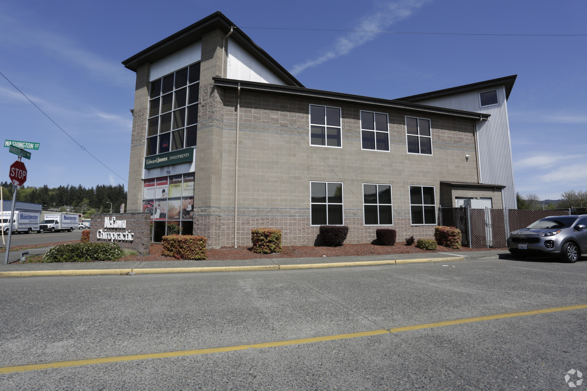 755 Vandercook Way, Longview, WA for sale Primary Photo- Image 1 of 1