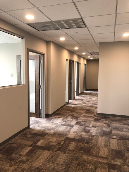 755 Commerce Dr, Decatur, GA à louer - Photo intérieure - Image 3 de 19