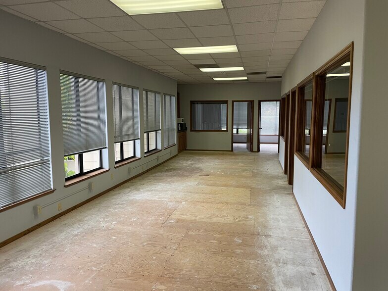 448 S E St, Santa Rosa, CA à vendre - Photo intérieure - Image 3 de 6