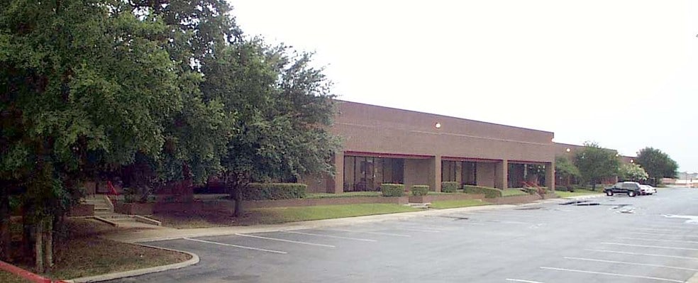 2010-2044 N State Highway 360, Grand Prairie, TX for lease - Other - Image 2 of 10