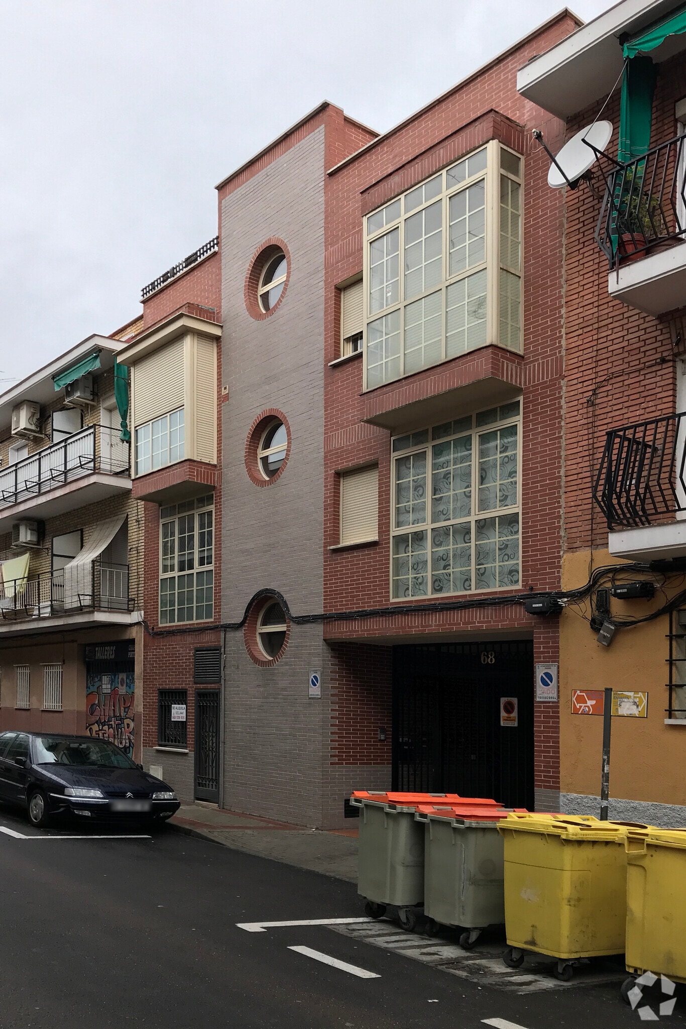 Calle del Ánsar, 70, Madrid, Madrid for sale Primary Photo- Image 1 of 2