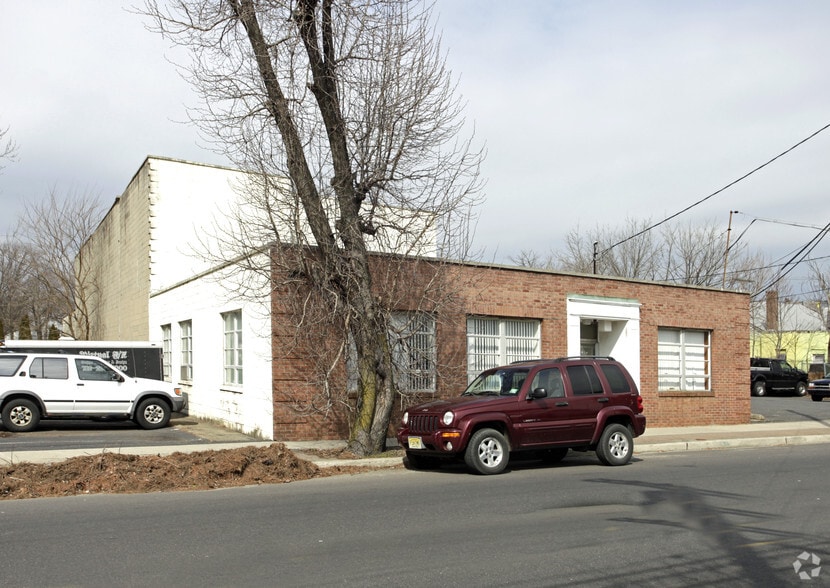 629 Broadway, Long Branch, NJ à vendre - Photo du bâtiment - Image 2 de 2