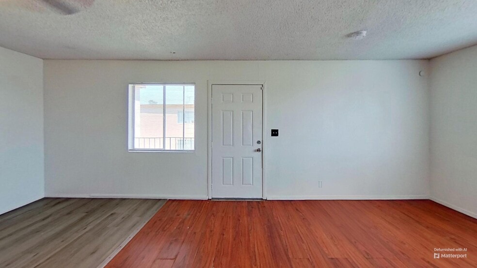 833 Bruce St, Las Vegas, NV for sale - Interior Photo - Image 3 of 15