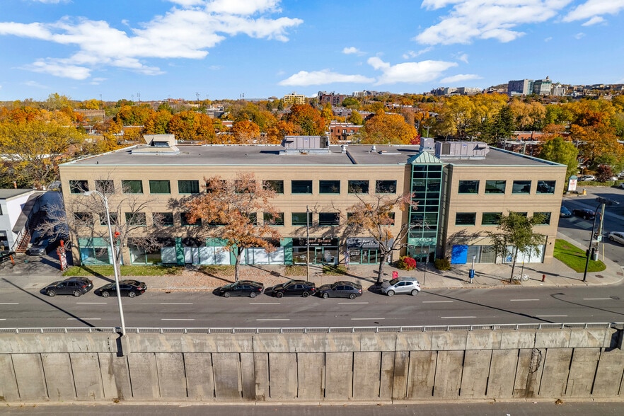6525 Décarie Boul, Montréal, QC for lease - Building Photo - Image 2 of 15