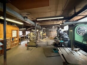 3201 Falls Cliff Rd, Baltimore, MD for lease Interior Photo- Image 1 of 1