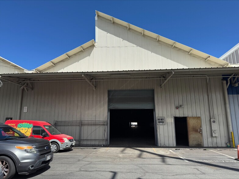 1610 Hart St, Honolulu, HI à louer - Photo du bâtiment - Image 1 de 3