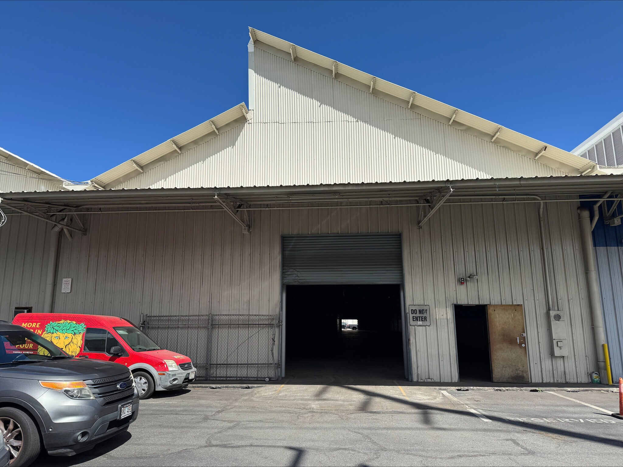 1610 Hart St, Honolulu, HI for lease Building Photo- Image 1 of 4