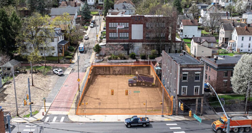 Island Avenue, McKees Rocks, PA à louer Photo principale- Image 1 de 8