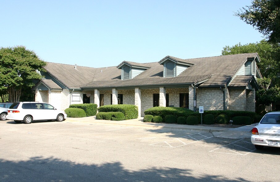 301 Hesters Crossing Rd, Round Rock, TX à vendre - Photo du bâtiment - Image 2 de 17