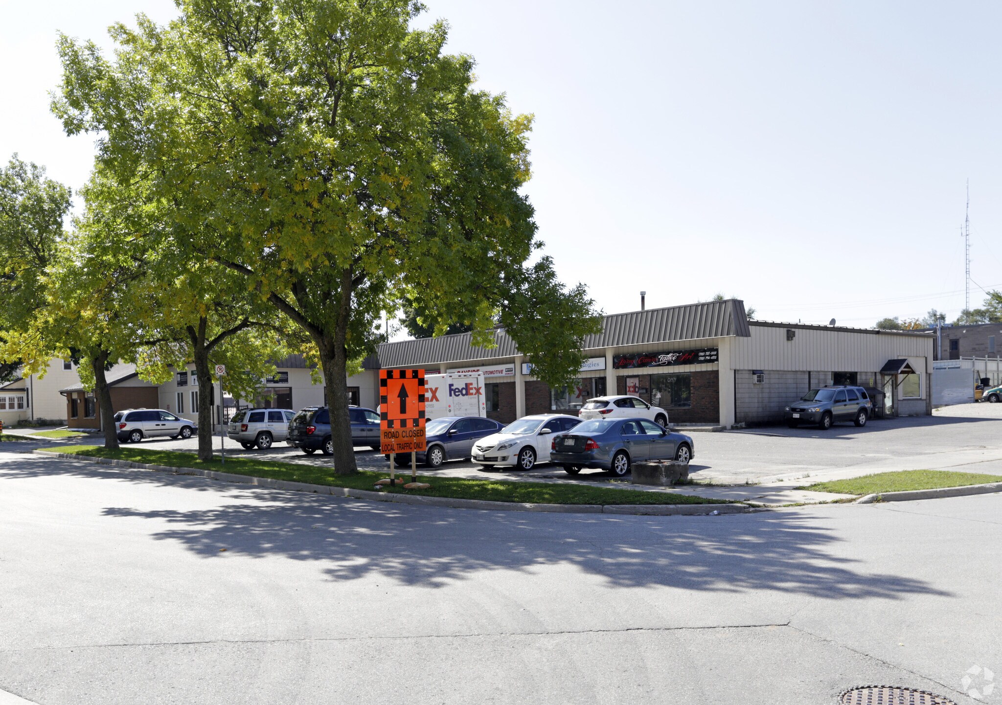 36 Ellen St, Barrie, ON à vendre Photo principale- Image 1 de 1