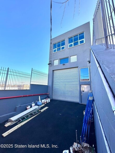 16 Concord Pl, Staten Island, NY for sale - Building Photo - Image 2 of 28