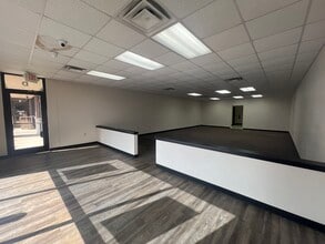 1501 S Sunnylane Rd, Oklahoma City, OK for lease Interior Photo- Image 2 of 6