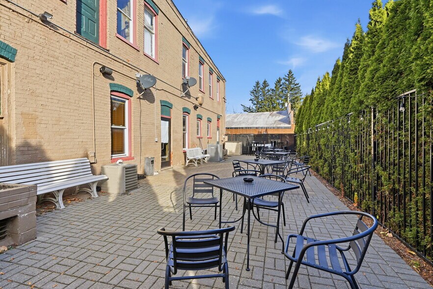 5505 Main St, Dryden, MI à vendre - Photo du bâtiment - Image 2 de 25