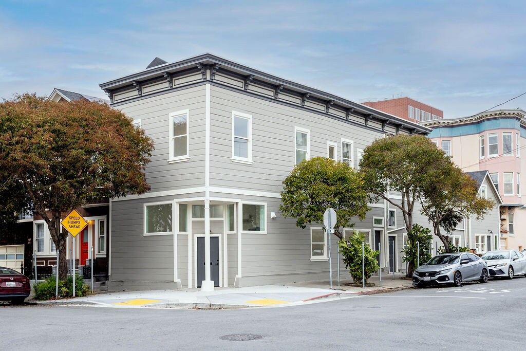2730 23rd St, San Francisco, CA à vendre Photo principale- Image 1 de 56