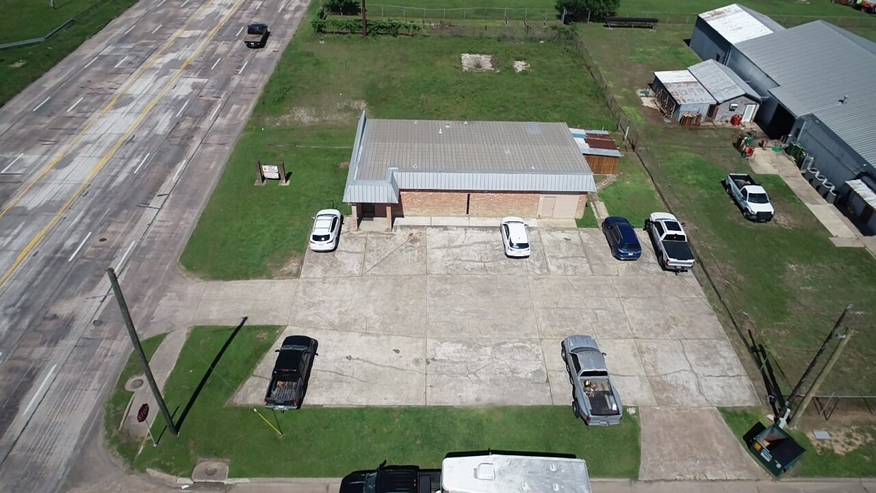 1261 Highway 90, Liberty, TX à vendre Photo du bâtiment- Image 1 de 5