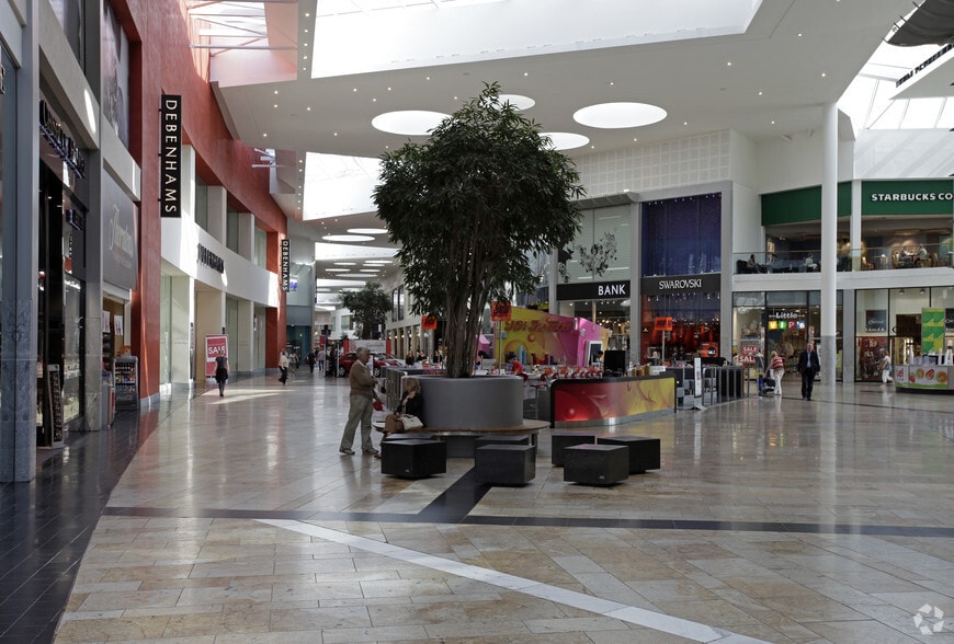 763 Barrhead Rd, Glasgow for sale - Interior Photo - Image 3 of 19