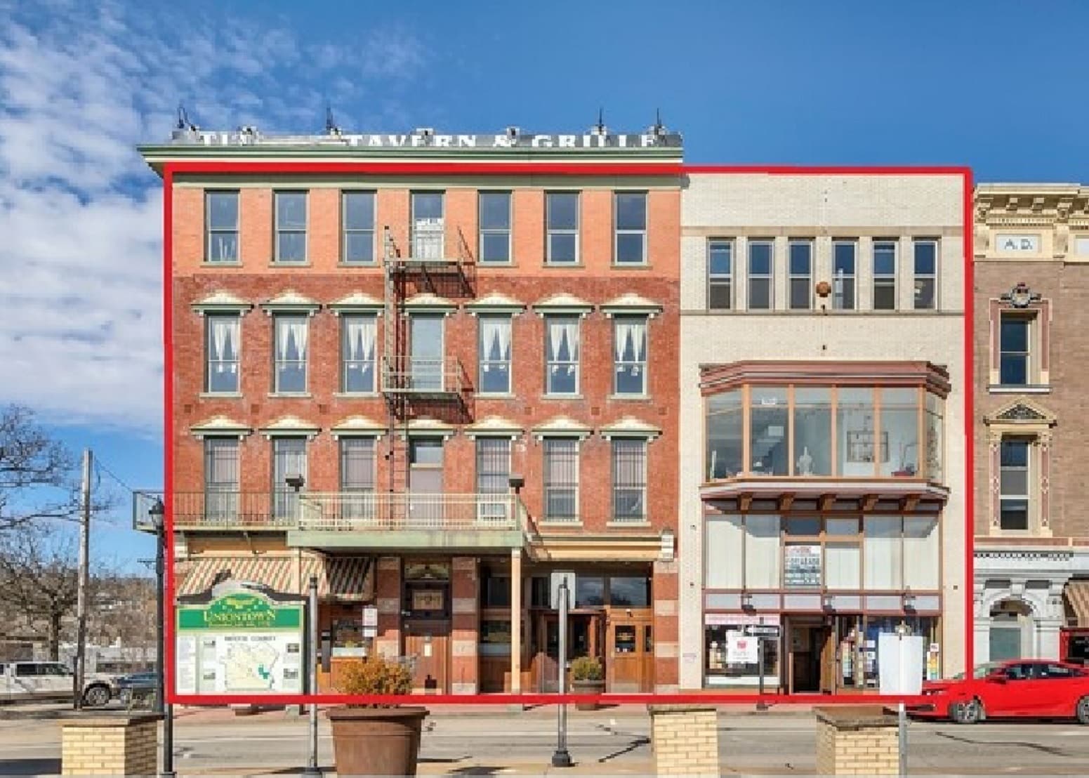 Uniontown Portfolio portefeuille de 2 propriétés à vendre sur LoopNet.ca Photo du bâtiment- Image 1 de 27