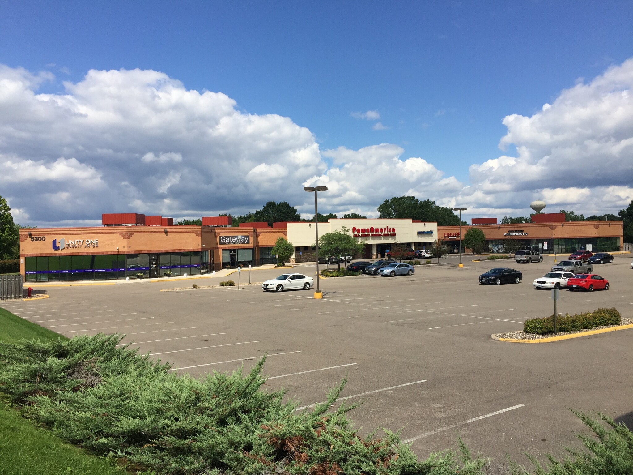 5300 S Robert Trl, Inver Grove Heights, MN for lease Primary Photo- Image 1 of 10