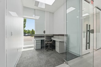 1300 S Dixie Hwy, Lantana, FL for lease Interior Photo- Image 1 of 4