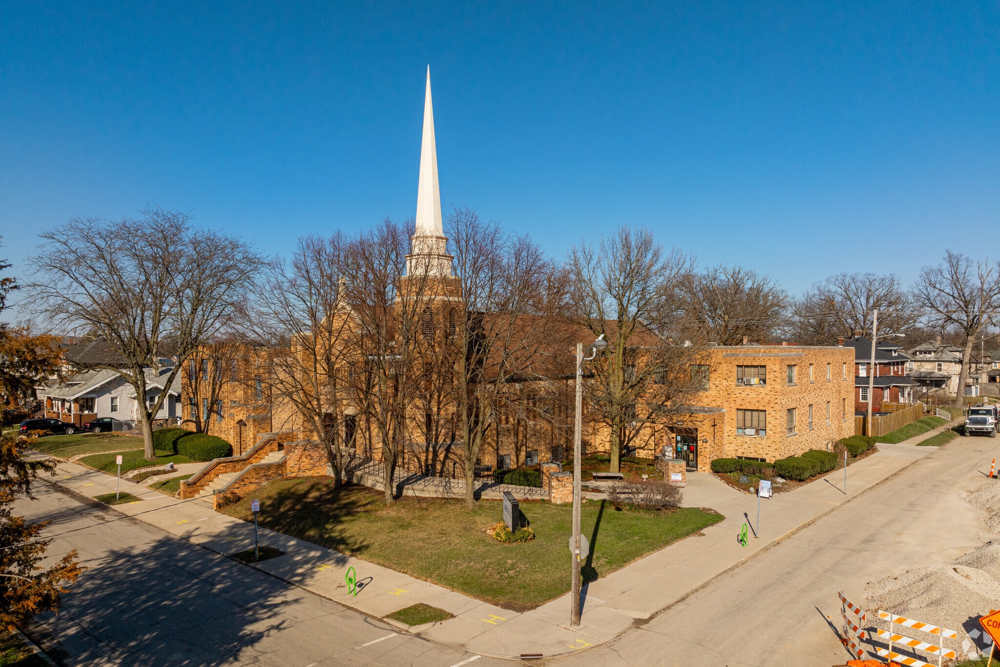 2100 Kentucky Ave, Fort Wayne, IN for sale Primary Photo- Image 1 of 12