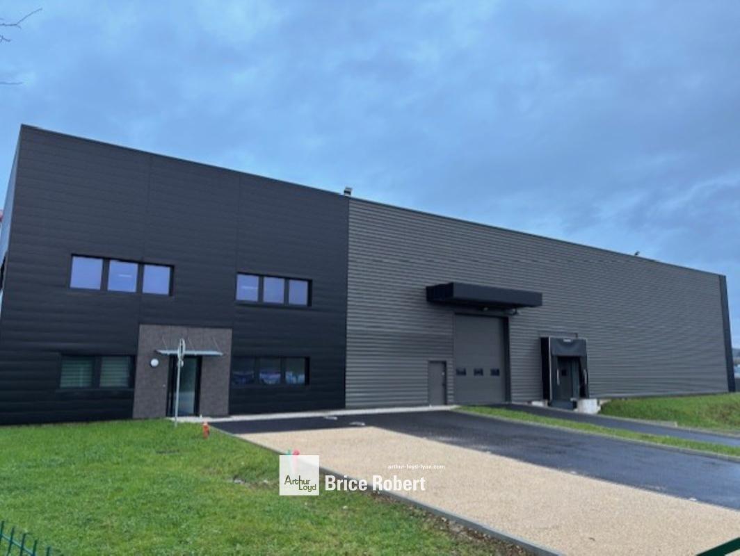 Flex in Saint Quentin Fallavier for lease Building Photo- Image 1 of 3
