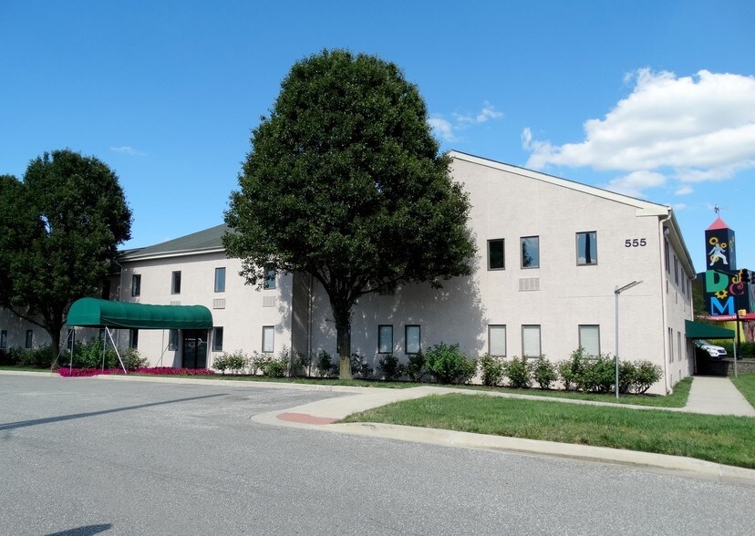 555 Justison St, Wilmington, DE à louer - Photo du bâtiment - Image 2 de 11