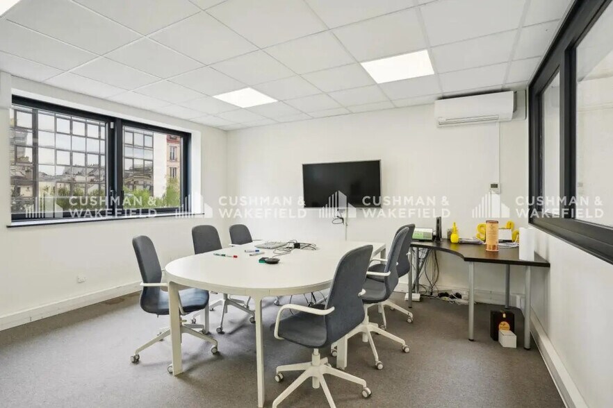 Office in Levallois-Perret for lease - Building Photo - Image 1 of 14